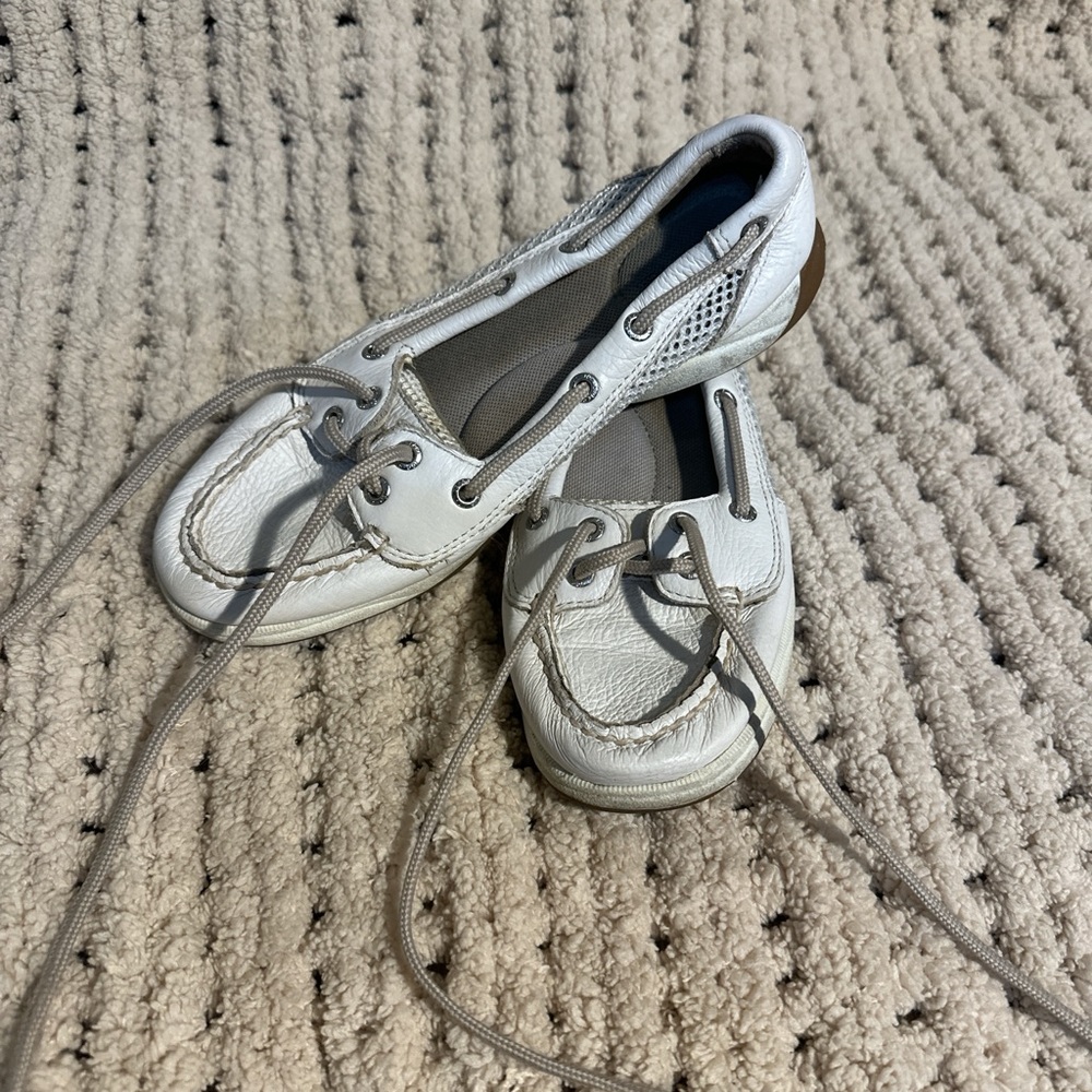 Sperry Women’s Angelfish Varsity Boat Shoe- White